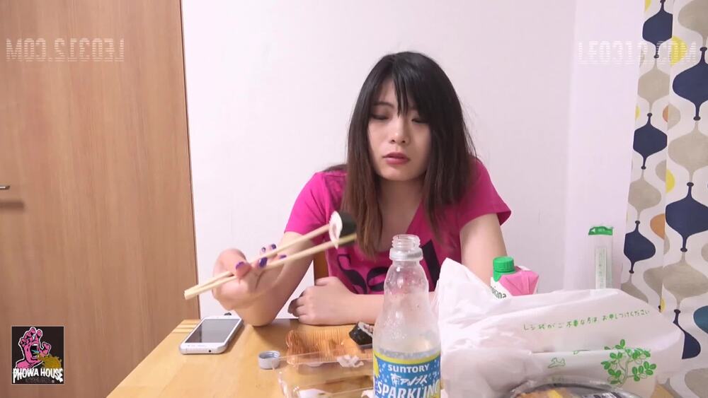 [PGFD-042] 1 on 1 with camera: girls recording themselves overeating and vomiting